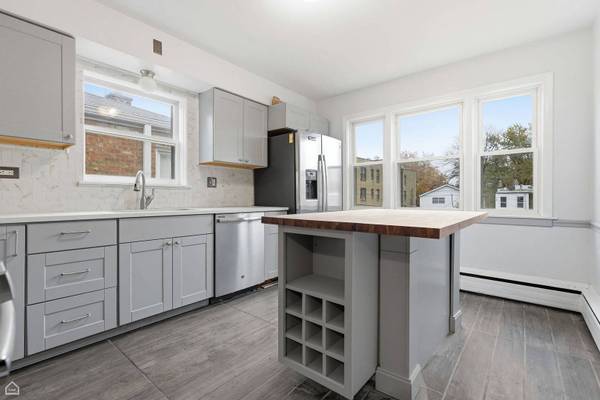 5141 N SPRINGFIELD AVE, Chicago, IL 60625