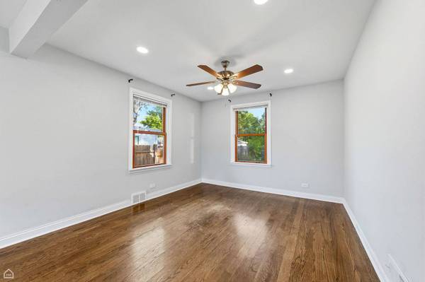 805 Norfolk AVE, Westchester, IL 60154