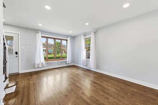 805 Norfolk AVE, Westchester, IL 60154