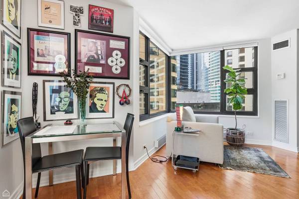 401 E ONTARIO ST #710, Chicago, IL 60611