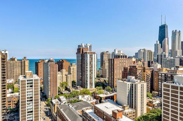 88 W Schiller ST #2602, Chicago, IL 60610