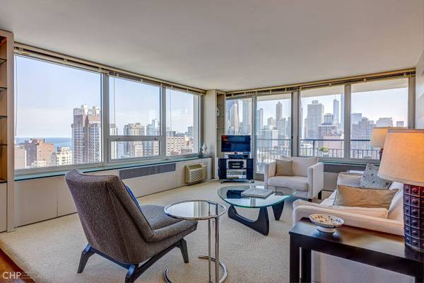 88 W Schiller ST #2602, Chicago, IL 60610