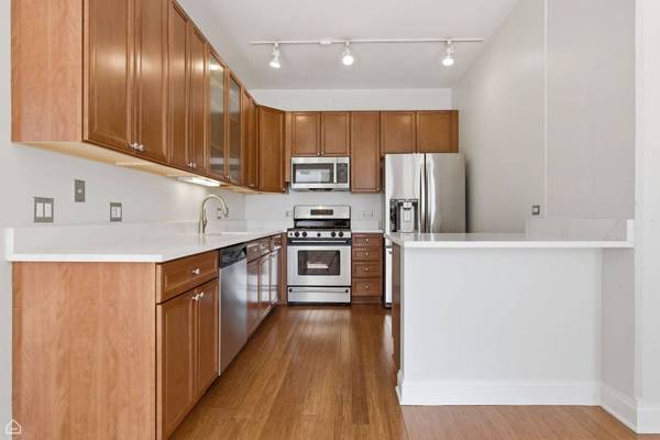 1001 W Madison ST #204, Chicago, IL 60607