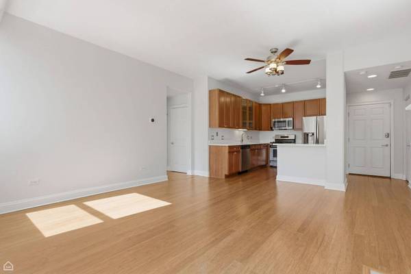 1001 W Madison ST #204, Chicago, IL 60607