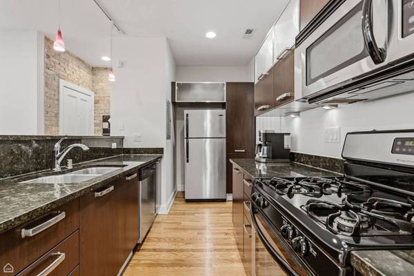1360 W Estes AVE #2N, Chicago, IL 60626