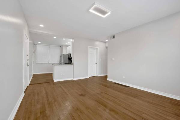 3024 N Pulaski RD #4B, Chicago, IL 60641