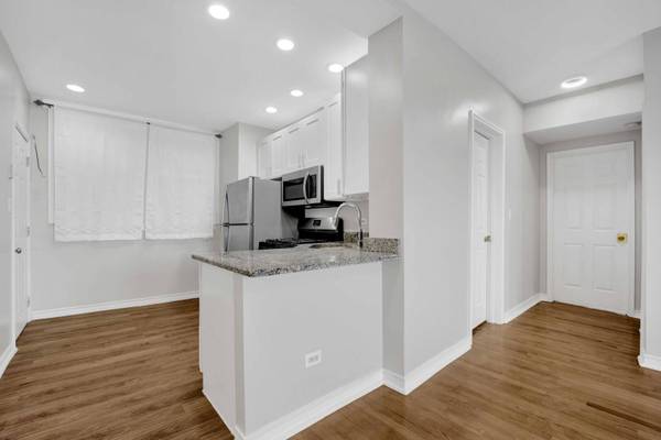 3024 N Pulaski RD #4B, Chicago, IL 60641