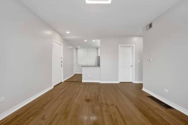 3024 N Pulaski RD #4B, Chicago, IL 60641