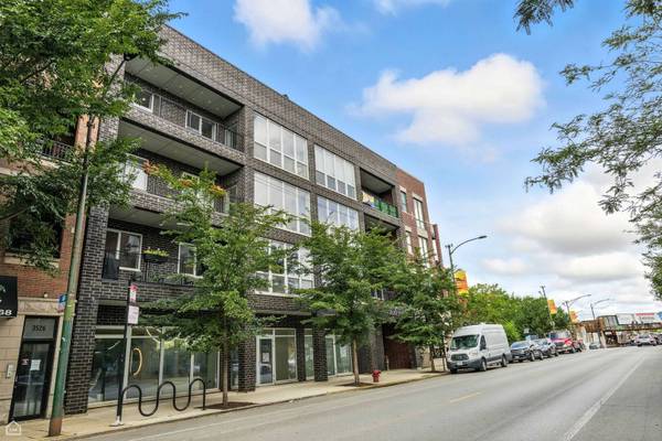 3530 N Lincoln AVE #403, Chicago, IL 60657