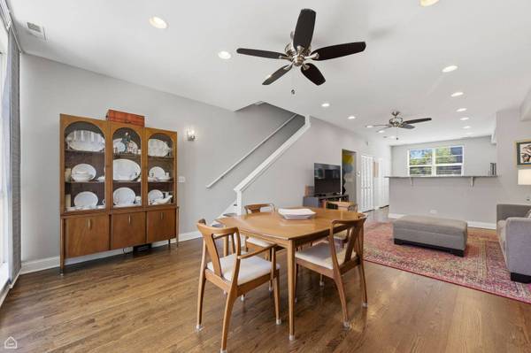 6951 N WESTERN AVE #B, Chicago, IL 60645