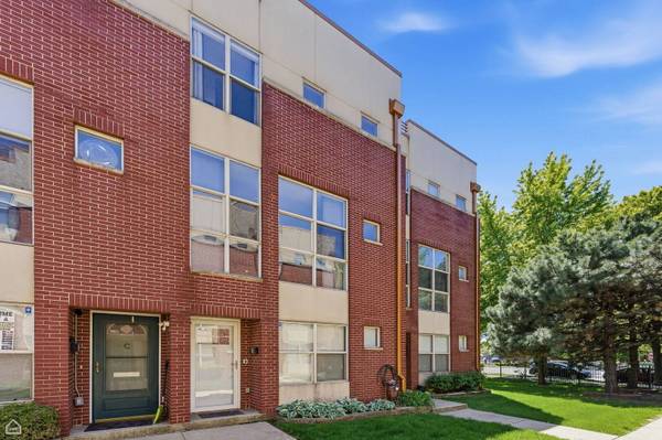 6951 N WESTERN AVE #B, Chicago, IL 60645