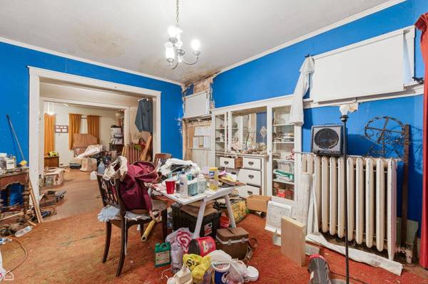 2019 W Chase AVE, Chicago, IL 60645