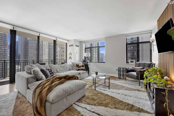 630 N State ST #2208, Chicago, IL 60654