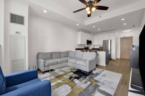 8 W Monroe ST #2001, Chicago, IL 60603