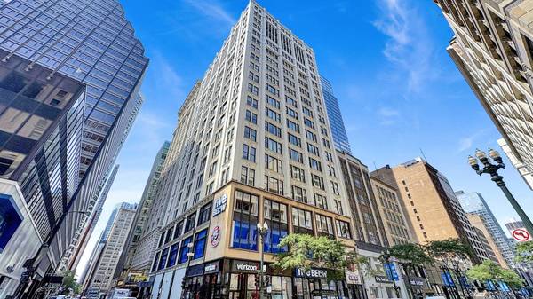 8 W Monroe ST #2001