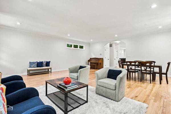 3423 N Albany AVE, Chicago, IL 60618
