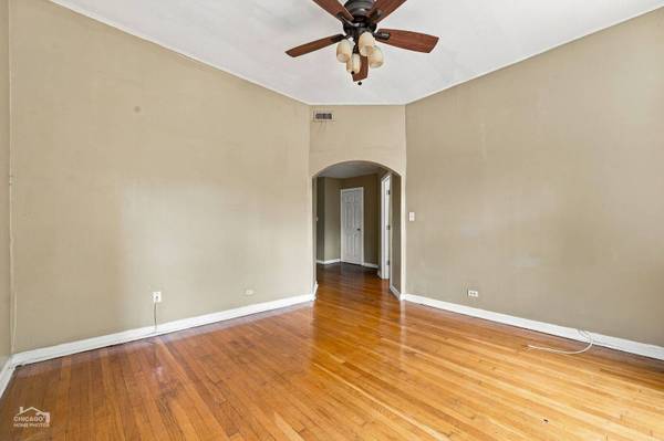 4540 N Sheridan RD #2, Chicago, IL 60640