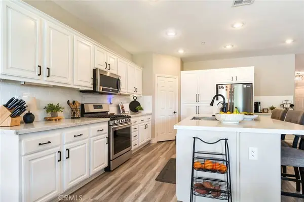 7586 Vista Alegre, Highland, CA 92346