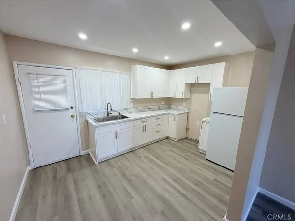 936 W Foothill BLVD #09
