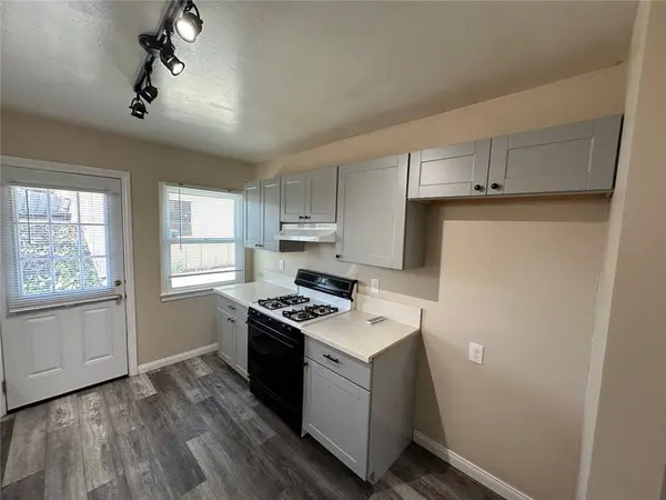 936 W Foothill BLVD #02, Azusa, CA 91702