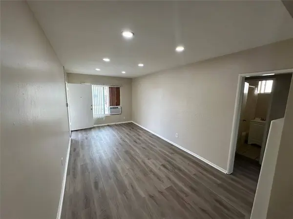 936 W Foothill BLVD #05, Azusa, CA 91702