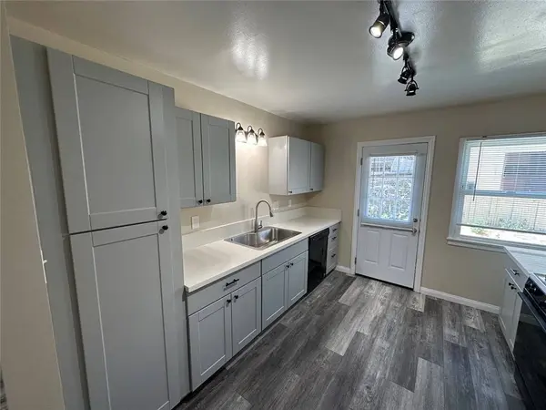 936 W Foothill BLVD #02, Azusa, CA 91702