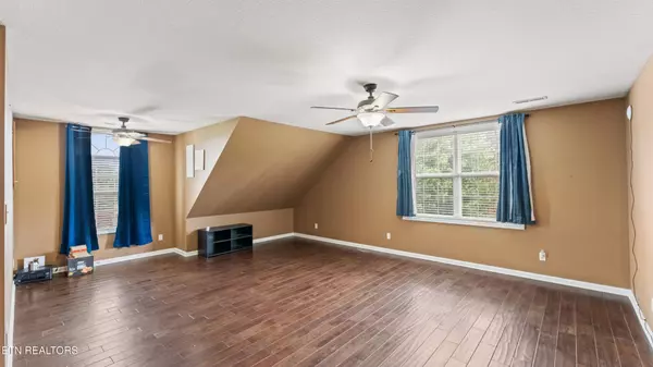 7424 Castlegate Blvd, Knoxville, TN 37918