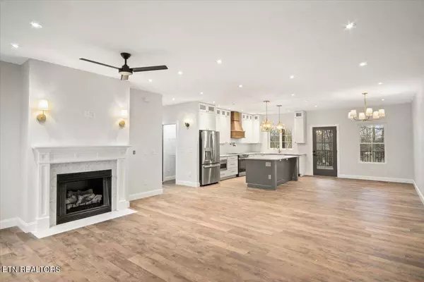 1983 Kaylee Dr, Jefferson City, TN 37760