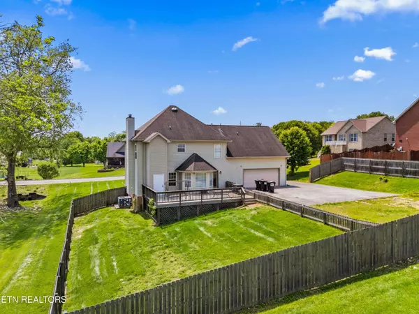 7424 Castlegate Blvd, Knoxville, TN 37918