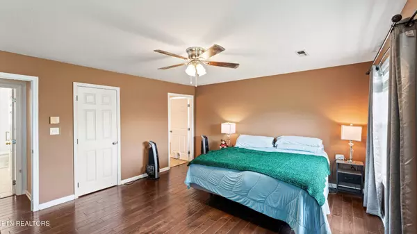 7424 Castlegate Blvd, Knoxville, TN 37918