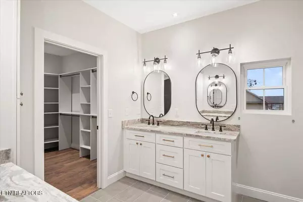 1983 Kaylee Dr, Jefferson City, TN 37760