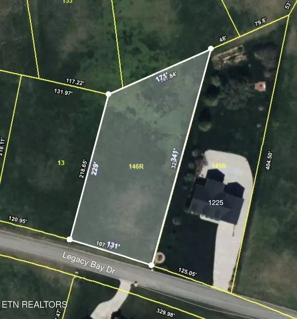 1221 Legacy Bay Dr, Mooresburg, TN 37811