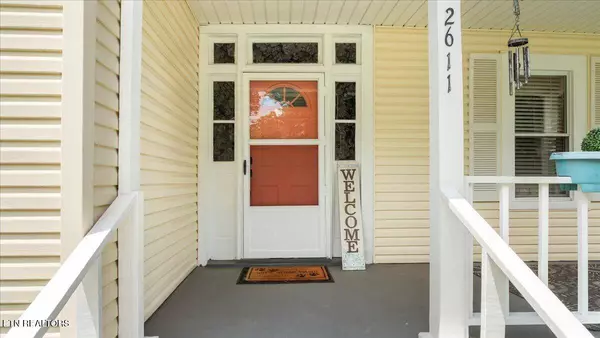 2611 Fenwood Dr, Knoxville, TN 37918