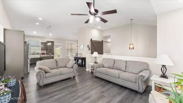 3182 Bridgewater Blvd, Morristown, TN 37814