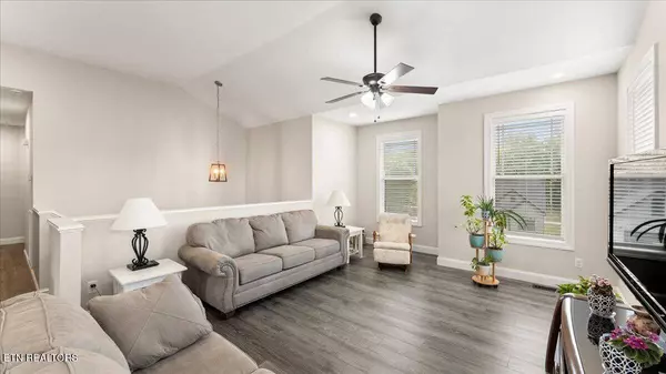 3182 Bridgewater Blvd, Morristown, TN 37814