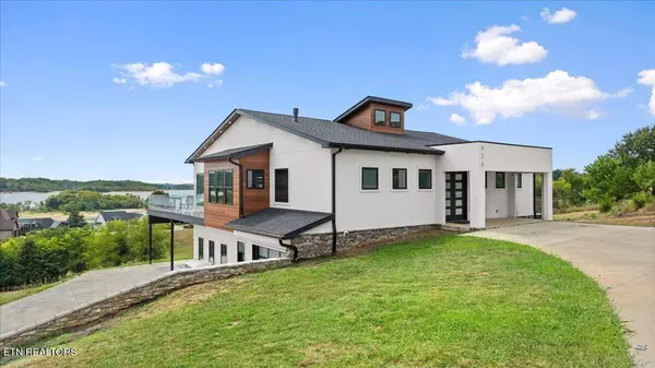 428 River Bend Dr, Dandridge, TN 37725