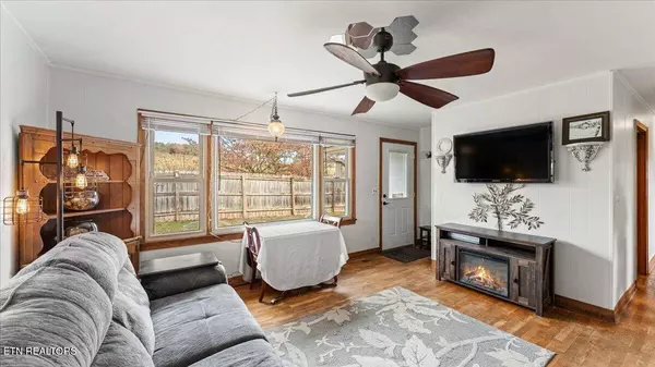 10528 Thorngrove Pike, Strawberry Plains, TN 37871