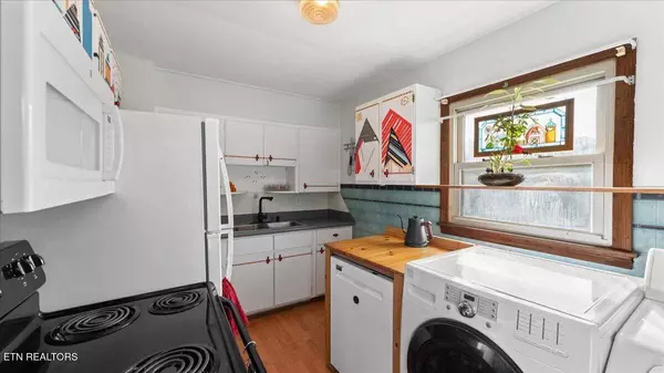 10528 Thorngrove Pike, Strawberry Plains, TN 37871