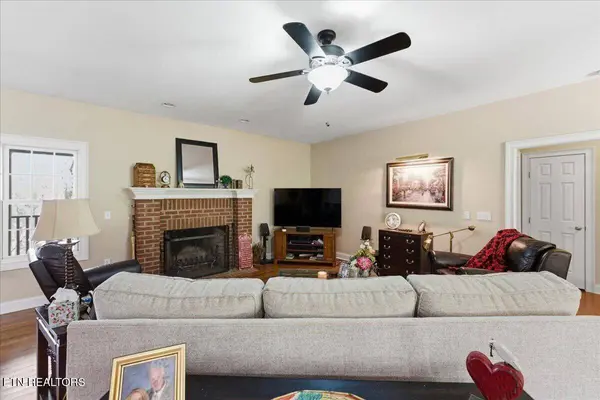 1999 Repass Rd, New Market, TN 37820