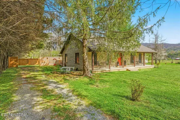 3120 Wears DR, Sevierville, TN 37862