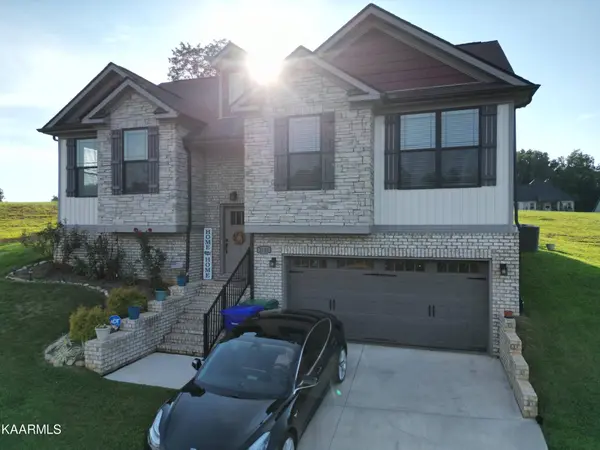 3182 Bridgewater Blvd, Morristown, TN 37814
