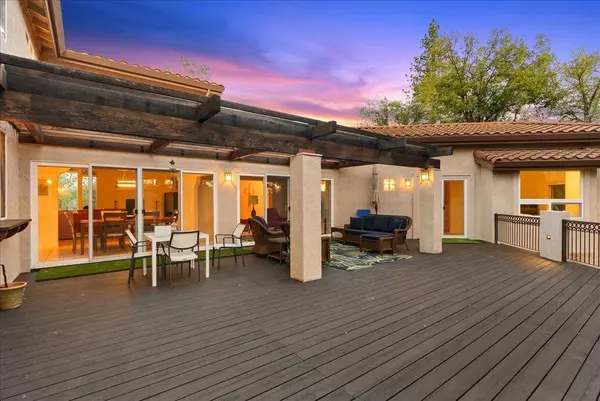 21950 Oak Ridge DR, Grass Valley, CA 95945