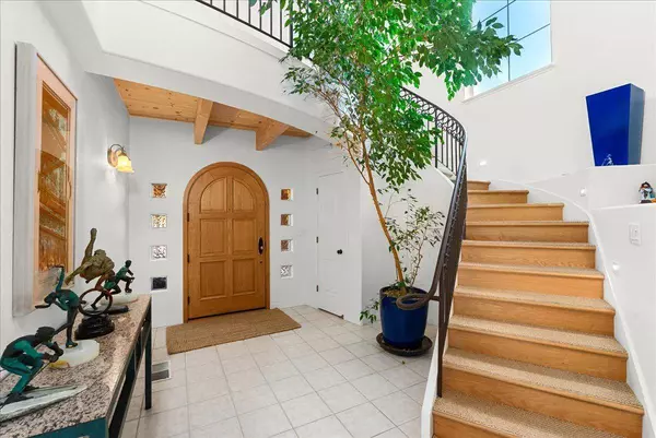 21950 Oak Ridge DR, Grass Valley, CA 95945