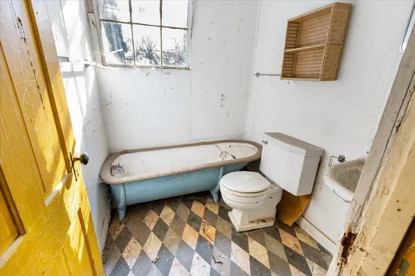 353 Main ST, Alleghany, CA 95910