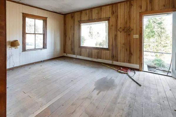 353 Main ST, Alleghany, CA 95910