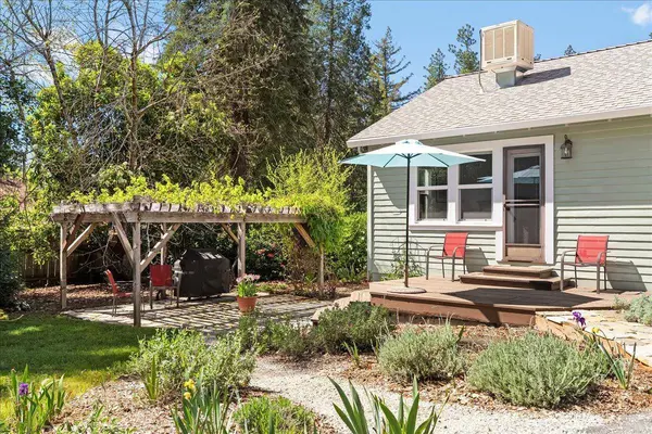 10041 Greenwood RD, Grass Valley, CA 95945