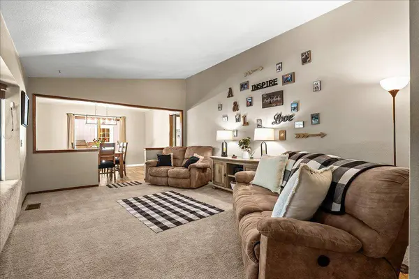 15886 Gibboney LN, Grass Valley, CA 95949