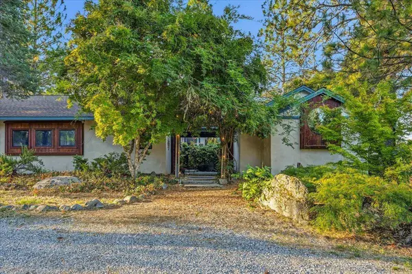 22435 Montezuma Ln, Nevada City, CA 95959