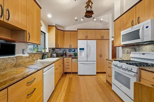 22435 Montezuma Ln, Nevada City, CA 95959
