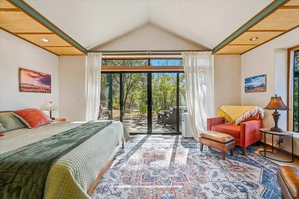 22435 Montezuma Ln, Nevada City, CA 95959